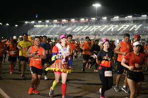 BIB: 22176, 23749, 29097
                            <button type="button" onclick="openModal(10677376)" class="btn btn-primary btn-sm float-right btn-popup" data-toggle="modal" data-target=".modal-high-quality">
                        <i class="fas fa-shopping-cart"></i> Add to Cart
                    </button>
                                            <button type="button" onclick="isThisMe(10677376, true)" class="btn btn-success btn-sm float-right btn-popup btn-isme hidden" data-toggle="tooltip" data-placement="bottom" title="นี่คือรูปของคุณใช่ไหม คลิกที่นี่เพื่อเอาเข้าอัลบั้ม">
                        <i class="fas fa-plus"></i> Add to album
                    </button>
                    <button type="button" onclick="isThisMe(10677376, false)" class="btn btn-warning btn-sm float-right btn-popup btn-isnotme hidden">
                        <i class="fas fa-ban"></i> Remove from album
                    </button>